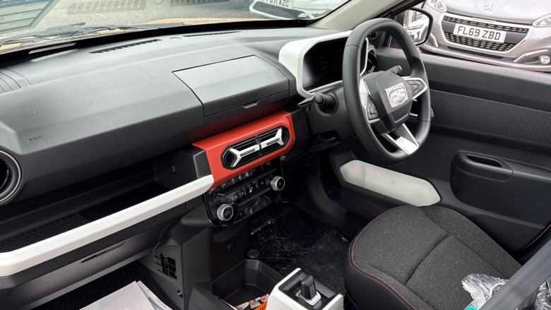 Dacia Spring 27kWh Expression 65 48kW 5dr Auto Electric Hatchback